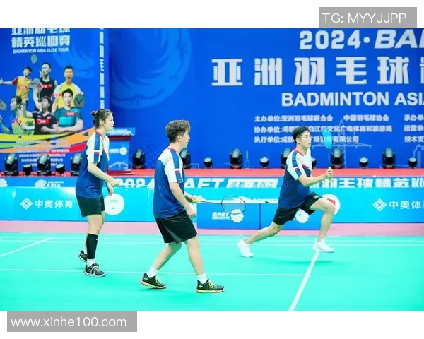 成都羽毛球队在世界杯中的精彩技术表现与战术分析 成都羽毛球队在世界杯中的精彩技术表现与战术分析